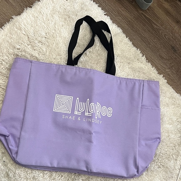 RARE LuLaRoe Lavender Tote with Black Handles - Picture 1 of 8